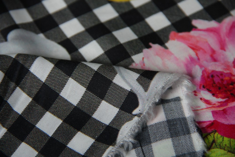 картинка Вискоза принтованная ВИ185 магазин Компания "Бенефис являющийся официальным дистрибьютором в России  картинка Вискоза принтованная ВИ185 от магазина Компания "Бенефис