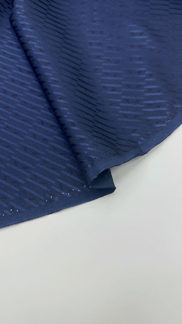 картинка Шелк натуральный Ш126 магазин Компания "Бенефис являющийся официальным дистрибьютором в России  картинка Шелк натуральный Ш126 от магазина Компания "Бенефис