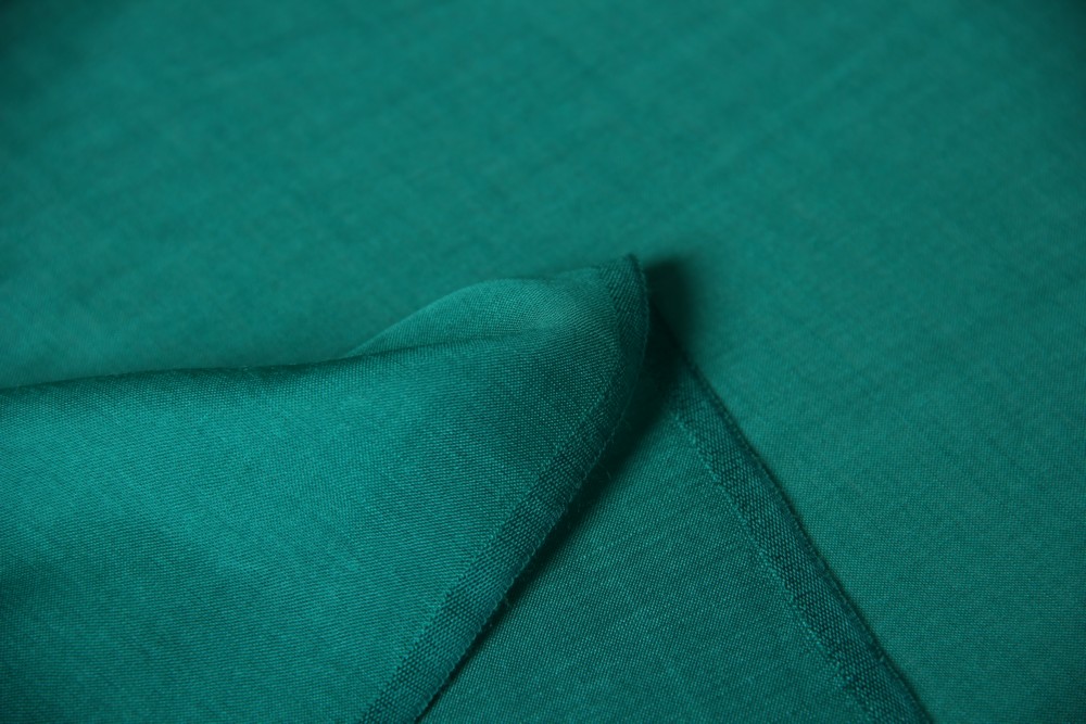 картинка Батист однотонный БАТ77 магазин Компания "Бенефис являющийся официальным дистрибьютором в России  картинка Батист однотонный БАТ77 от магазина Компания "Бенефис